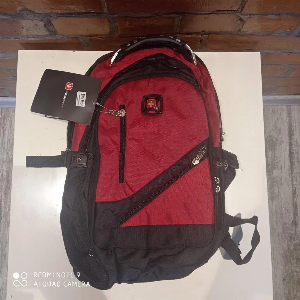 Рюкзак мужской городской для путешествий SWISSGEAR красный #1