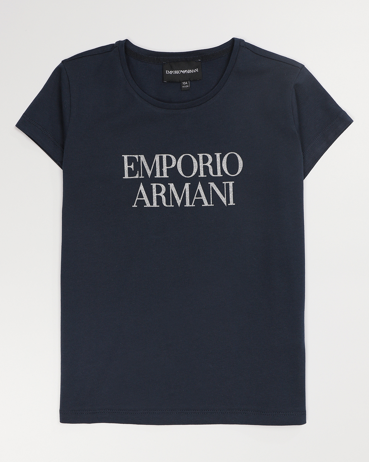 Emporio armani футболки. Emporio Armani футболка. Футболка Emporio Armani голубая. Девочка в Армани.