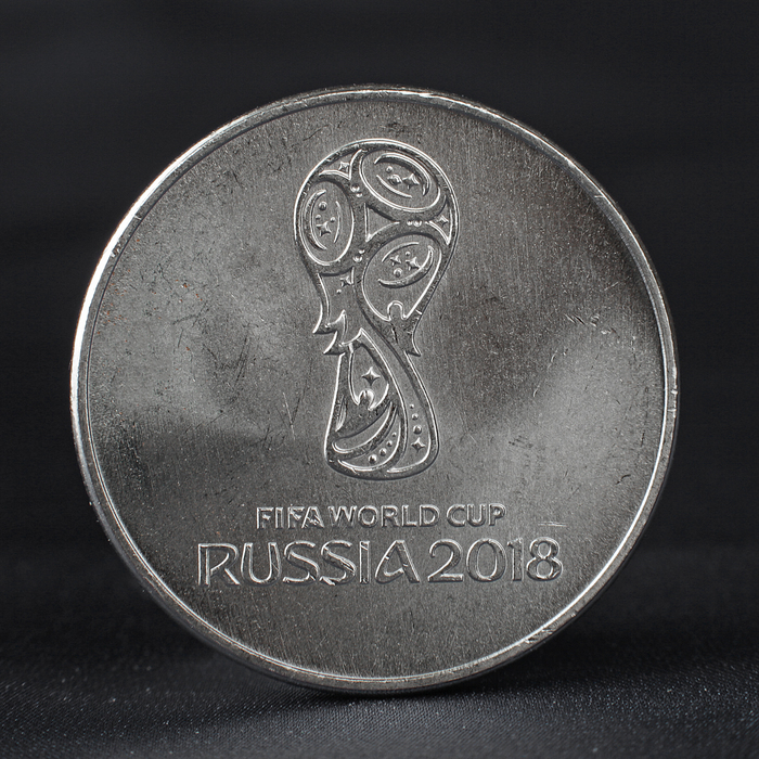 Fifa 2018 монеты 25 рублей. Монета 25 рублей ФИФА 2018. 25р монетой 2018 ФИФА.