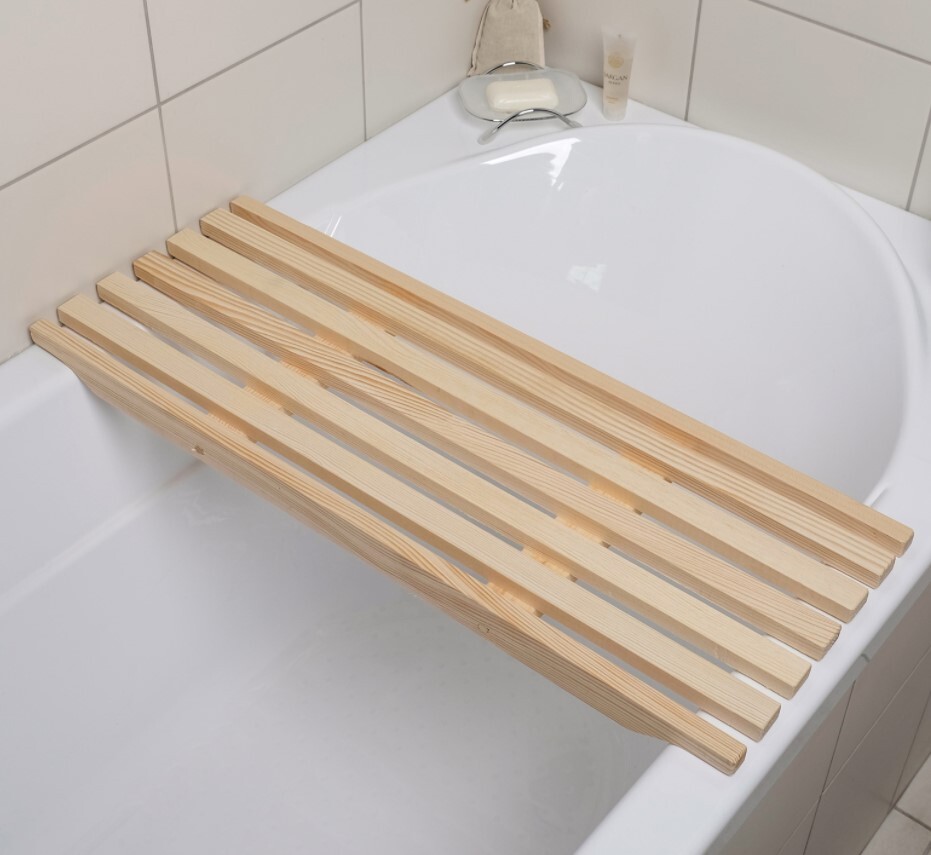 Решётка для ванны деревянная 68x2x26