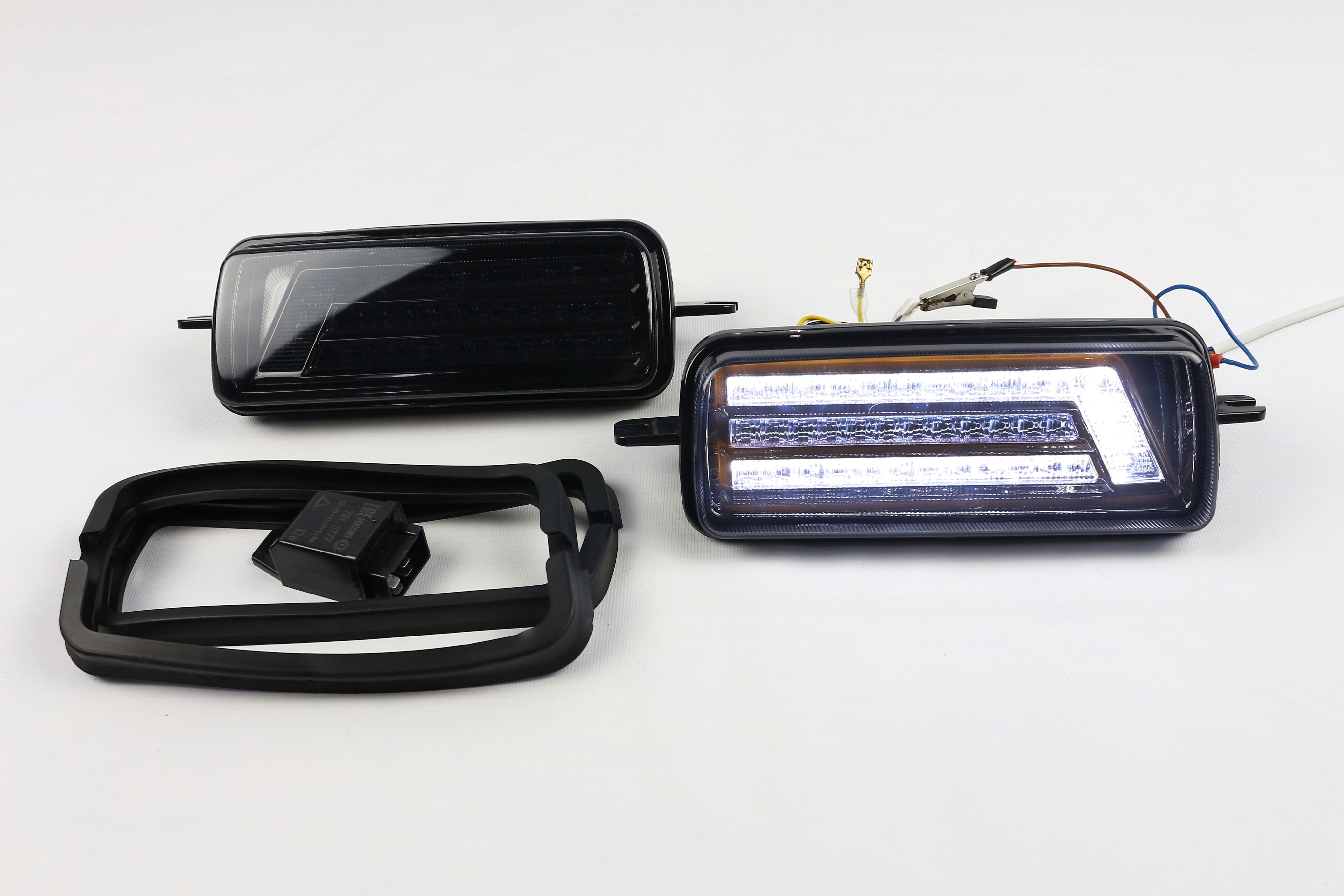 Дневные ходовые огни 0020054000. Ваз 2114 фары тонированные дхо. Лед подфарники нива. Подфарники на ниву 21214. Подфарники на ниву светодиодные с бегущим поворотом.