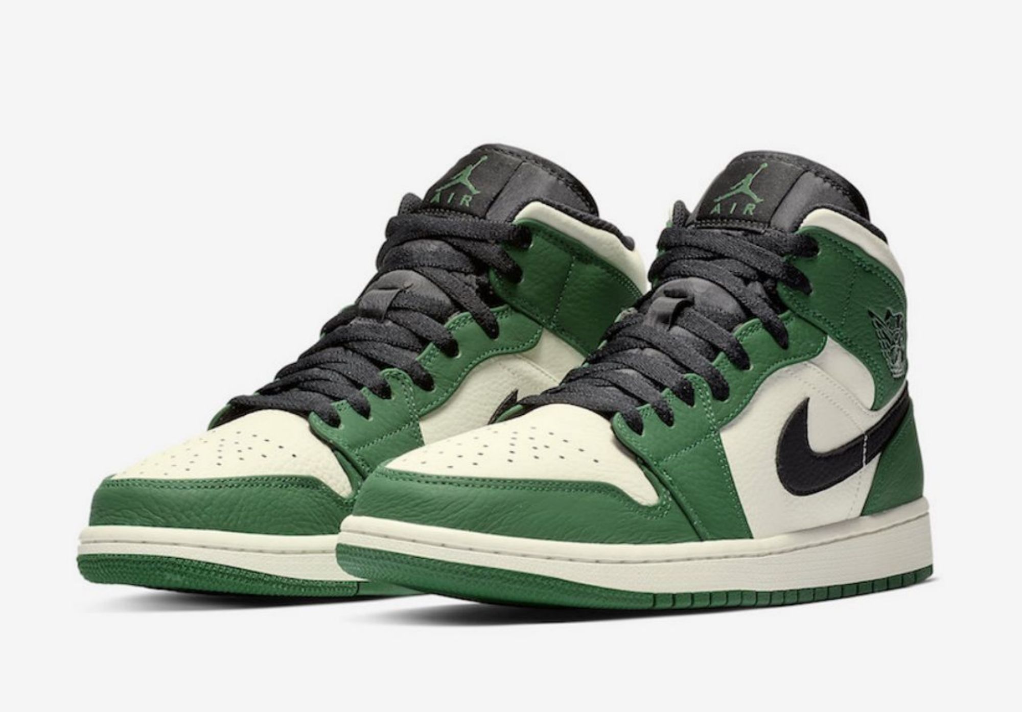 Кроссовки nike green. Nike Air Jordan 1 Pine Green. Nike Air Jordan 1 Green. Nike Air Jordan 1 зеленые. Nike Air Jordan 1 Low Green.