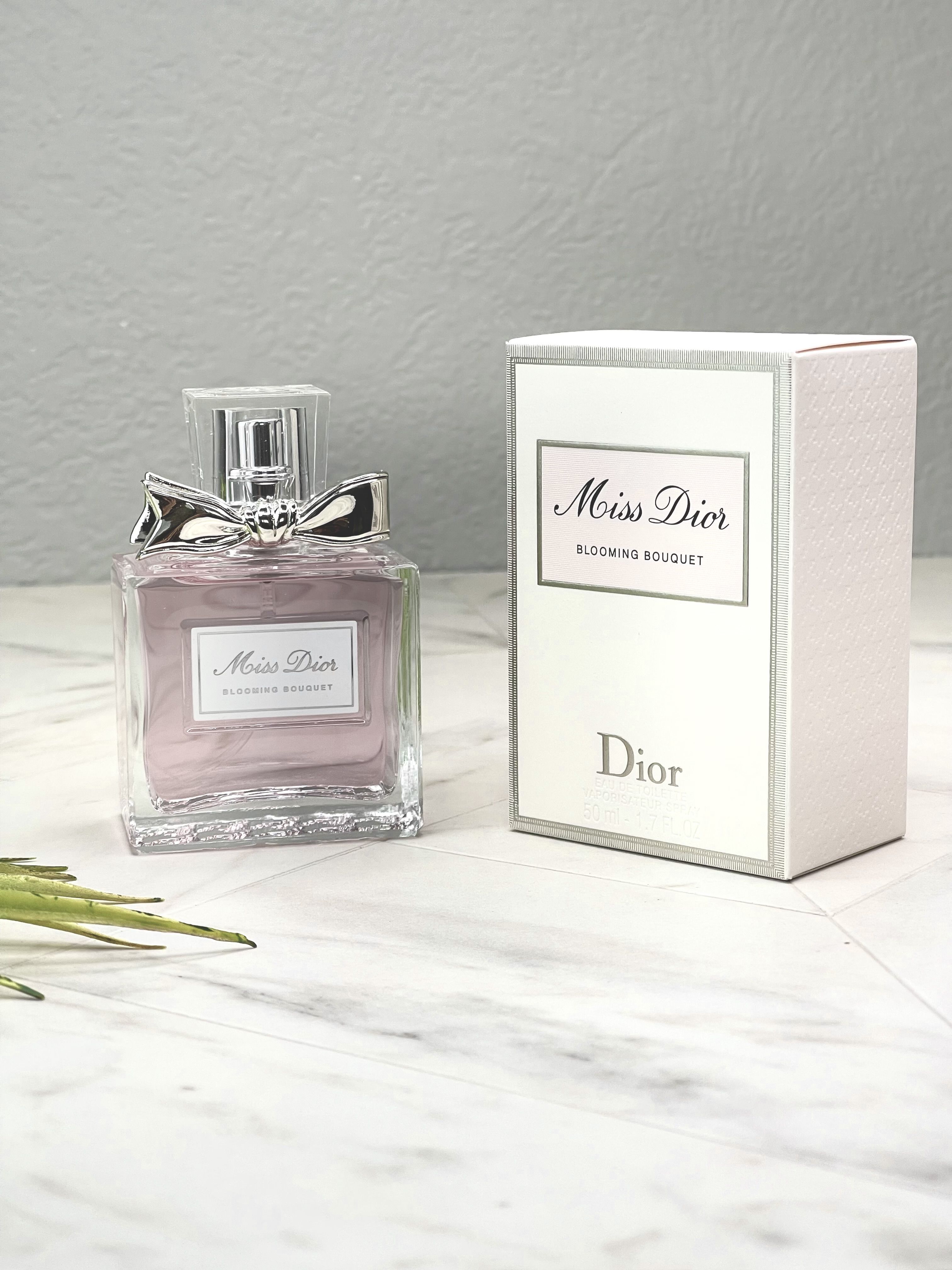 Диор блуминг букет отзывы. Dior Miss Dior Blooming Bouquet. Dior Blooming Blossom.