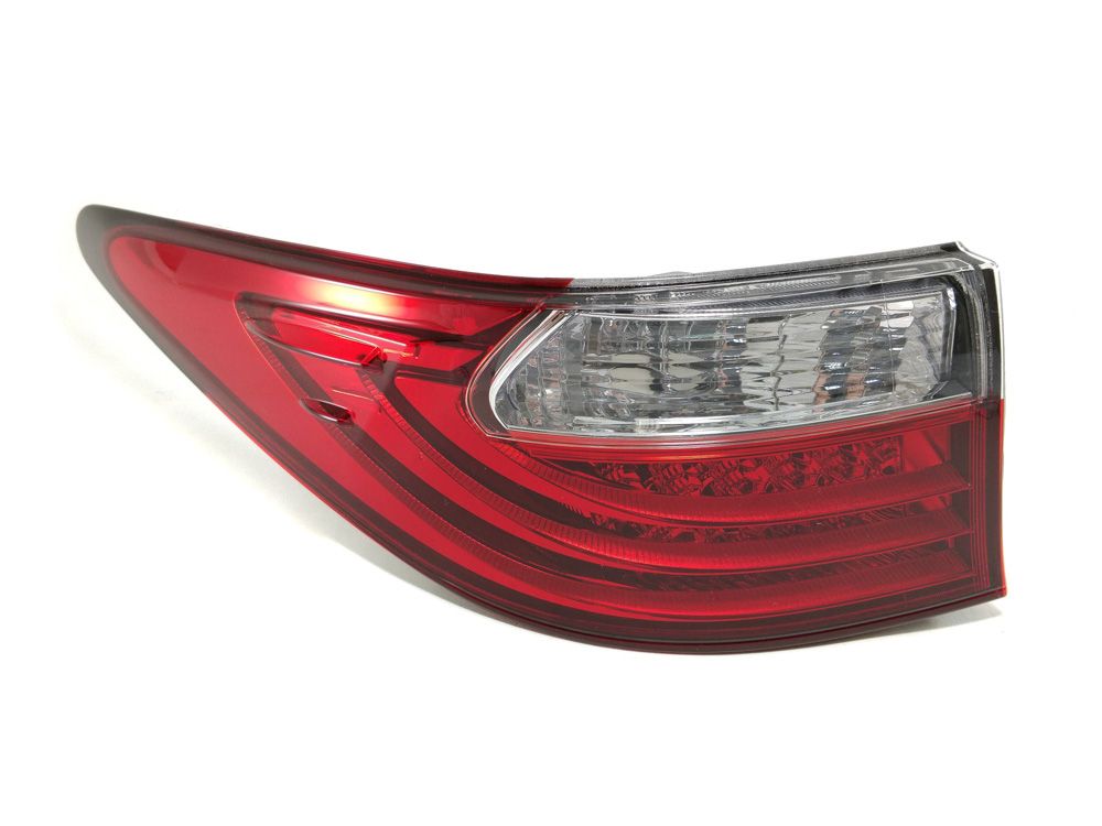 задний фонарь Lexus ES на Lexus ES 300h, Lexus ES (XV60). Б/у 4 500 ₽ в городе К
