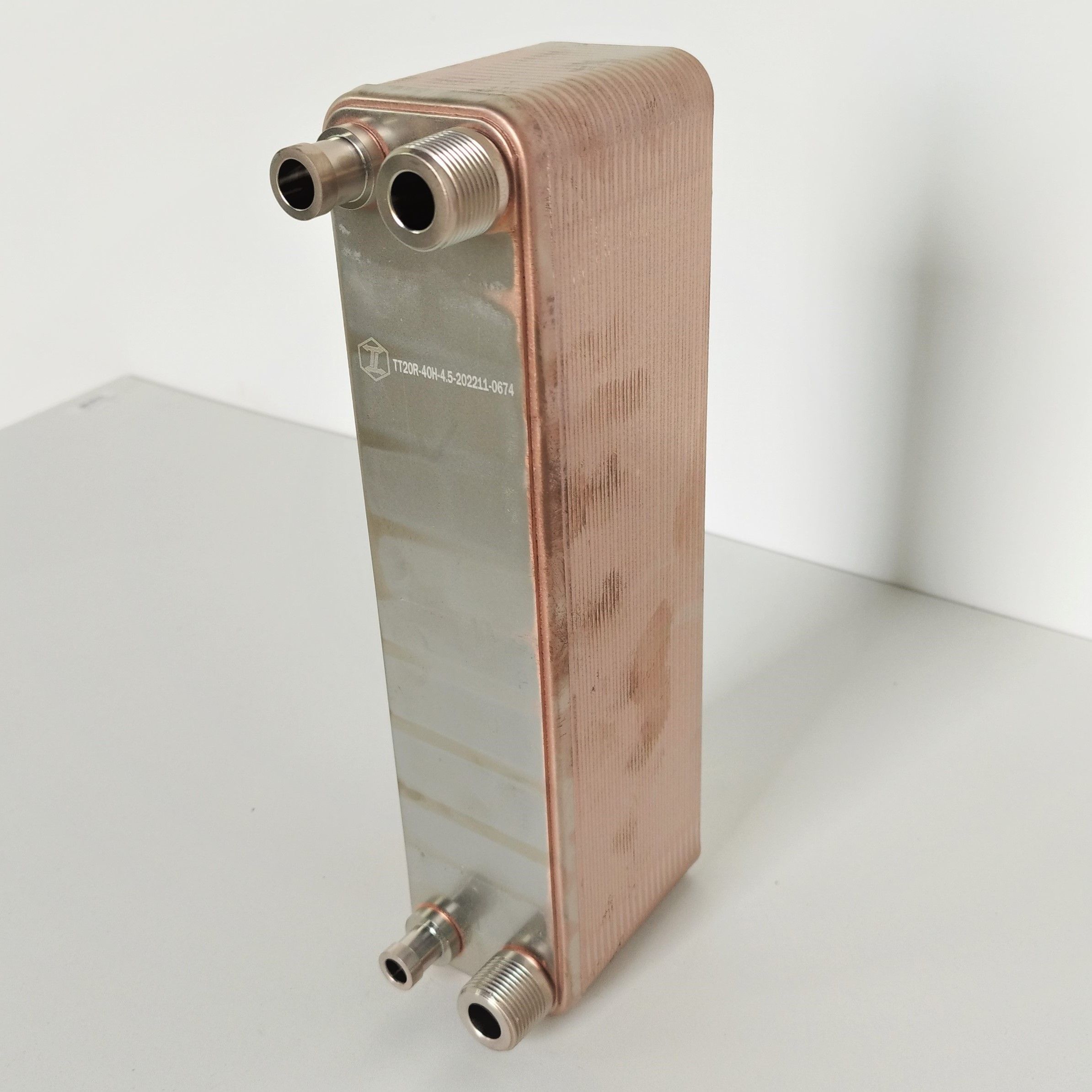 Погружной трубчатый фреоновый теплообменник. Теплообменник фреон гликоль. Теплообменник фреон вода. Теплообменник фреон-вода sl32-30. Теплообменник b3-052-30-3.