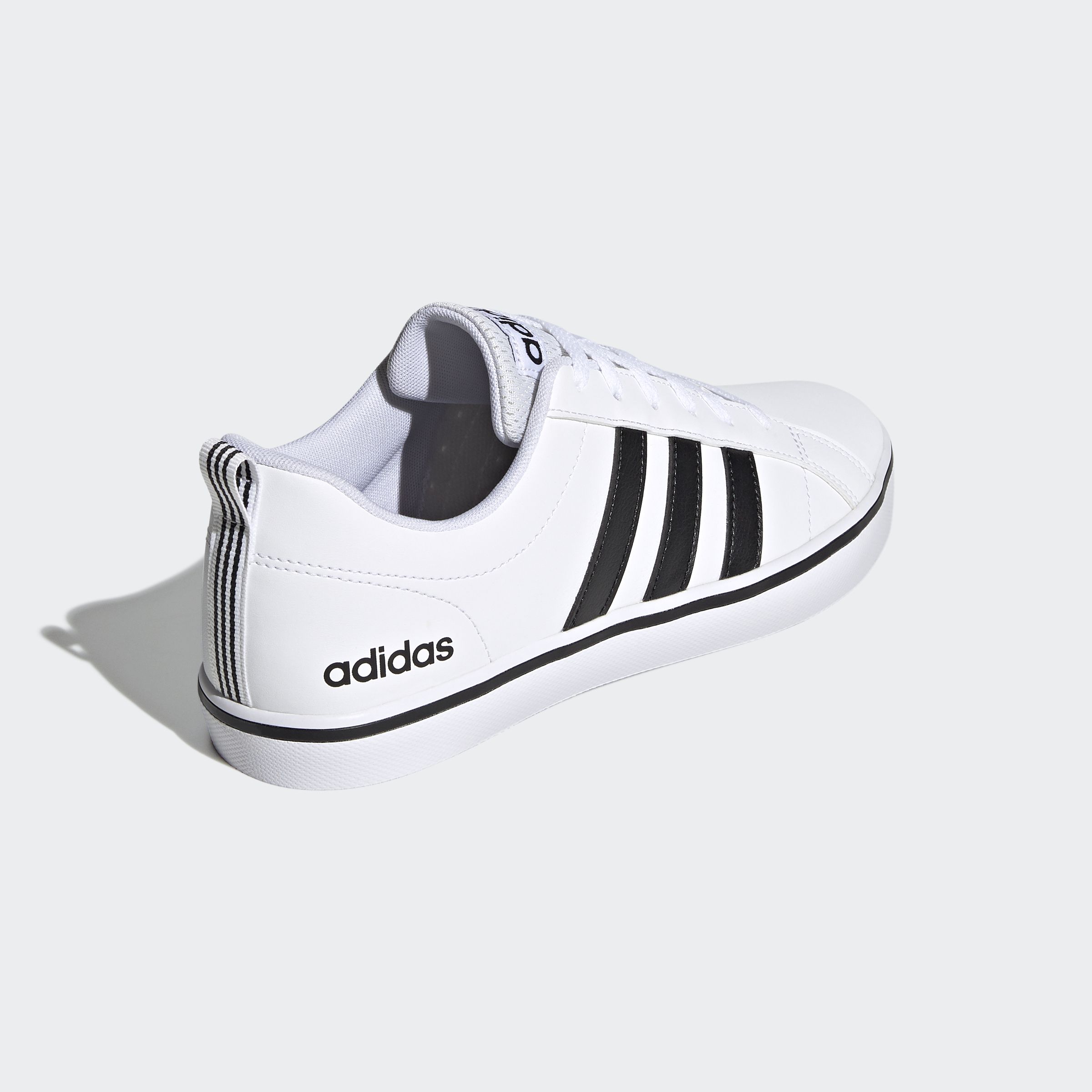 Кеды adidas sportswear. Adidas SR-1.Pace 5.0. Adidas fy9816. Vs Pace Lifestyle Skateboarding Shoes кеды. Adidas vs Pace черно белые.