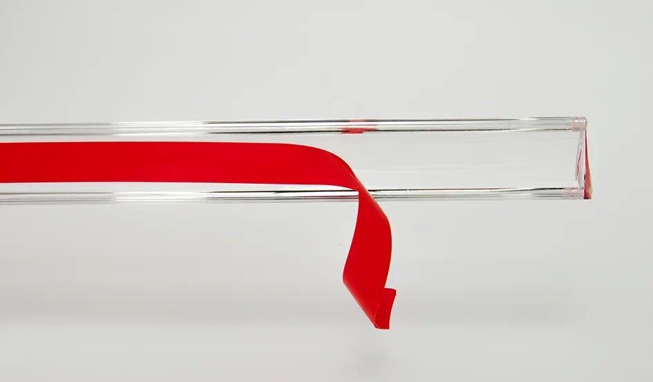 Порог для душевой кабины прозрачный с липким 3М слоем 10*5 длина 1 метр