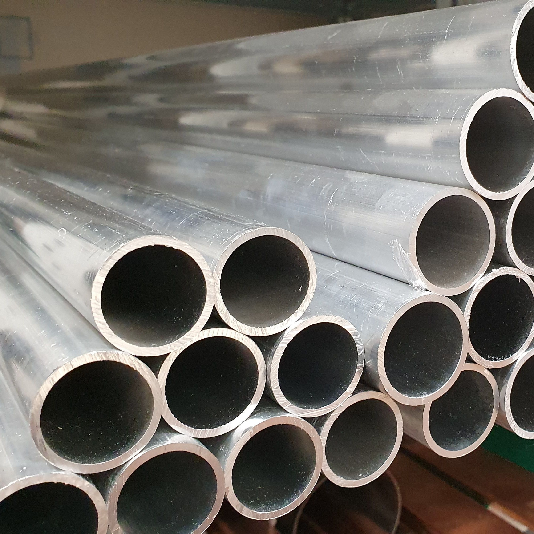 ТрубаалюминиеваяАД31твнешнийдиаметр20мм,стенка1,5мм,длина500мм,1шт