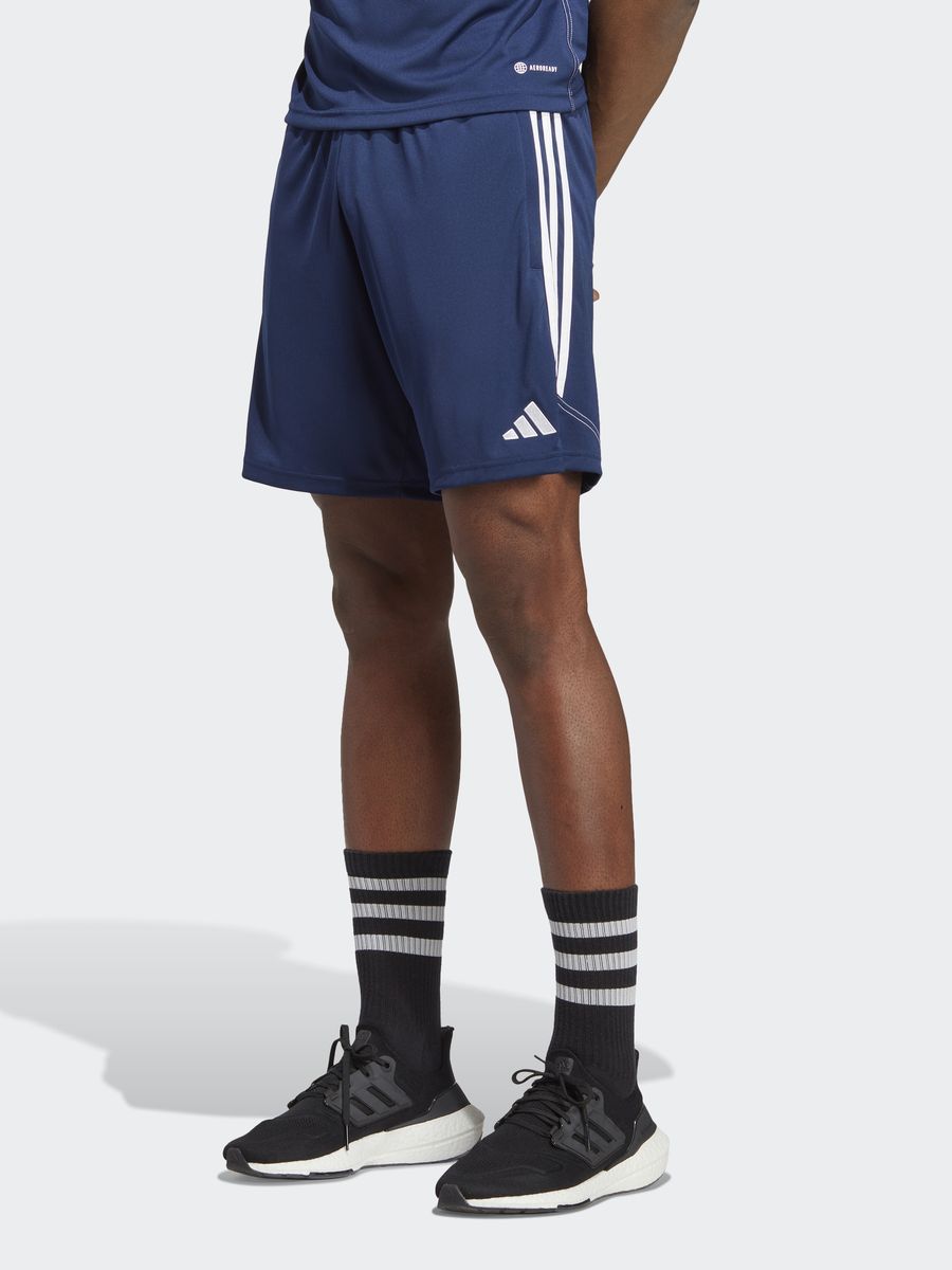 Шорты adidas Club short