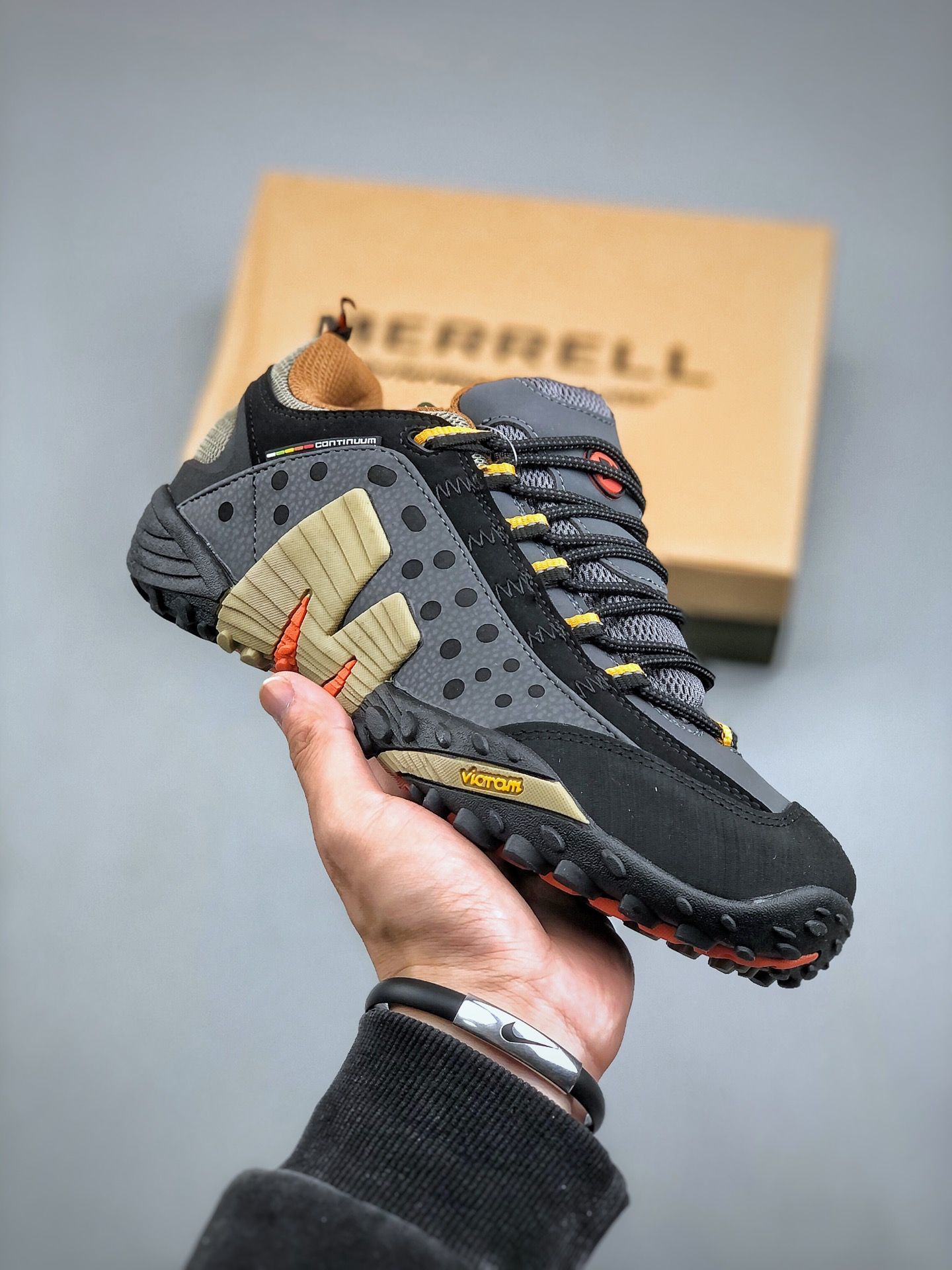 КроссовкиMerrell