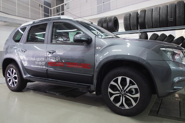 Накладки на двери (комплект) для Ниссан Террано 3 2014-2021, Nissan ...