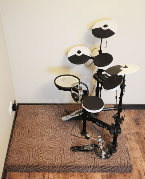 Подиум для ударной установки (барабанов) Desperado 123*93*8 см ...