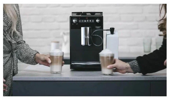Автоматическая кофемашина Melitta Caffeo F 300-100 Latticia OT черный ...