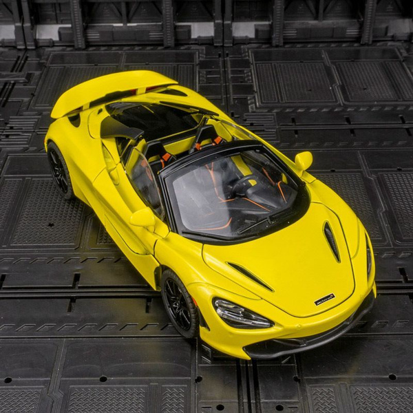 Макларен 720s со спойлером