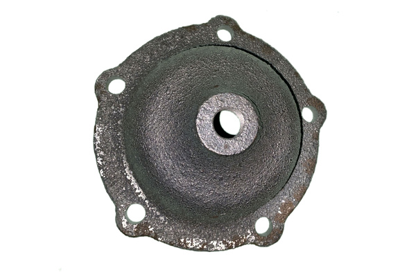 Крышка колеса направляющего ДТ-75 77.32.104А - купить с доставкой по ...