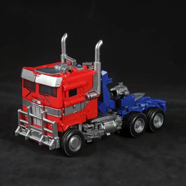Серия студии Hasbro Toys Transformers - купить с доставкой по выгодным ...