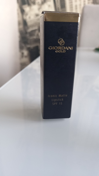 Матовая губная помада Giordani Gold Iconic - купить с доставкой по ...