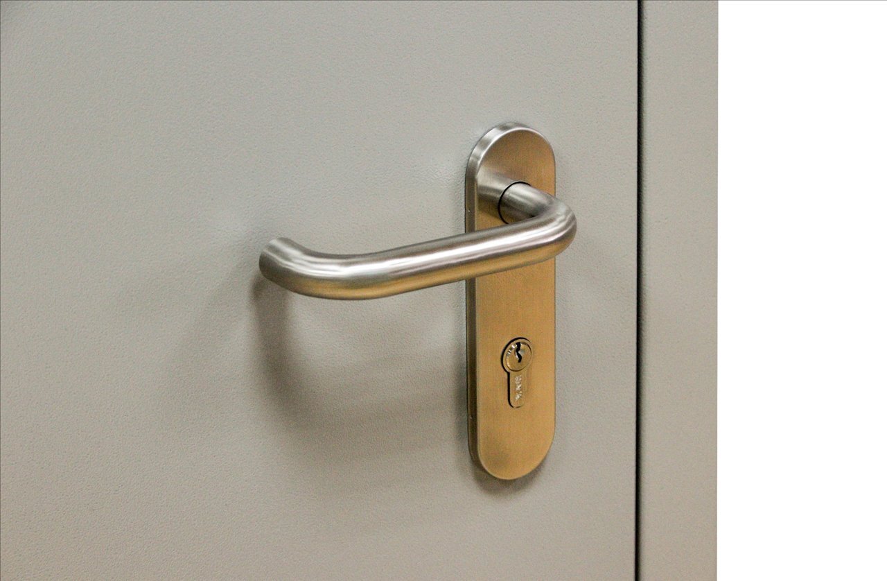 Ручка дверная противопожарная. Ручка Doorlock 040/f PZ KP L-form RT. Ручка дверная Doorlock 038kp/f-s9 pz72. Doorlock DL 038kp/f pz72 u-form RT. Ручка нж DL 040кр/f pz72-l-form, хром.