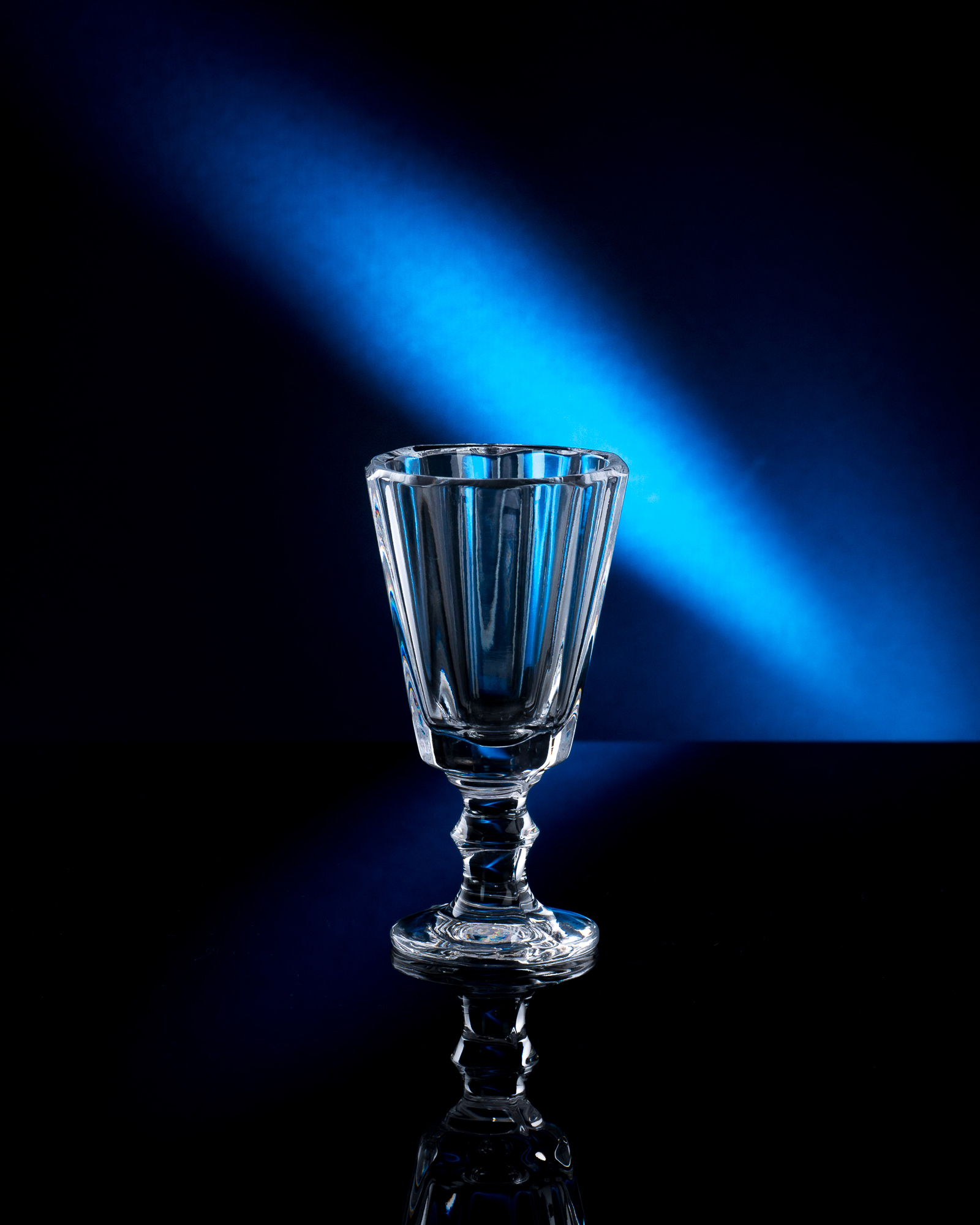 лафитник гусь хрустальный. хрустальная рюмка лафитник 50 мл. рюмка на ножке как называется. рюмка - лафитник хрусталь 50мл. лафитник гусь хрустальный.