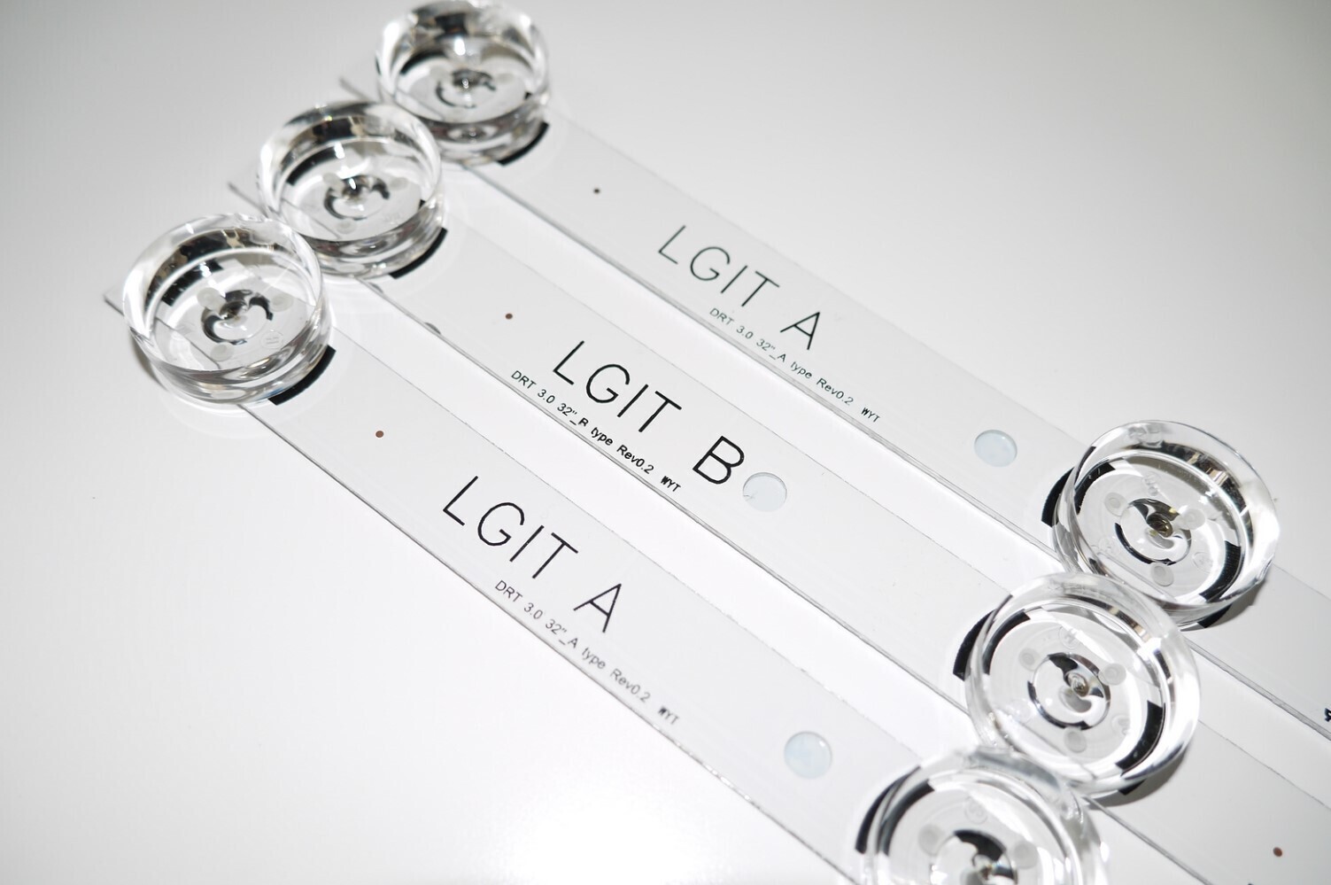 LED подсветка LG Innotek DRT 3.0 32 на ТВ 32LB650V 32LB561V 32LB563V 32LF560U 32LF560V 32LB552U 32LF550U 32LB561U 32LB563U 32LB565V 32LB565U 32LB570V 32LB570U 32LB572U 32LB572V 32LB580U