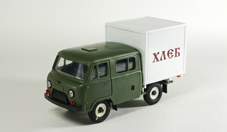 Масштабная модель 1/43, УАЗ-39094 фермер с будкой Хлеб - купить в ...