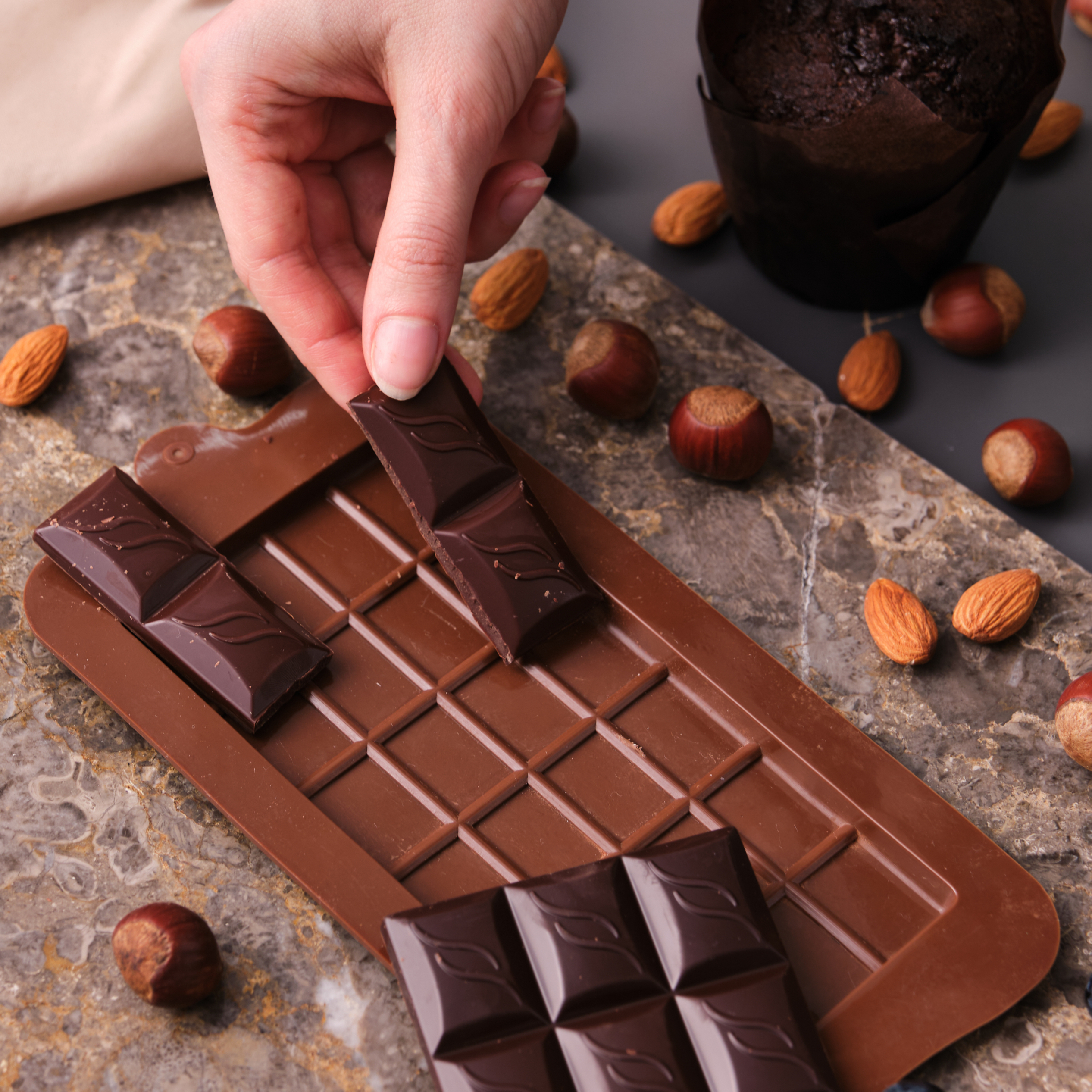 Шоколад квадрат. Шоколадная плитка. Плиточный шоколад. Разные шоколадки. Мини плитки шоколада.