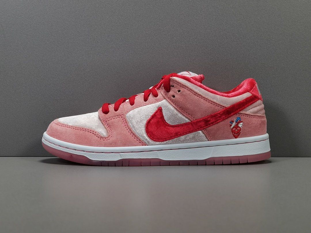 Nike Dunk Low SB Heels