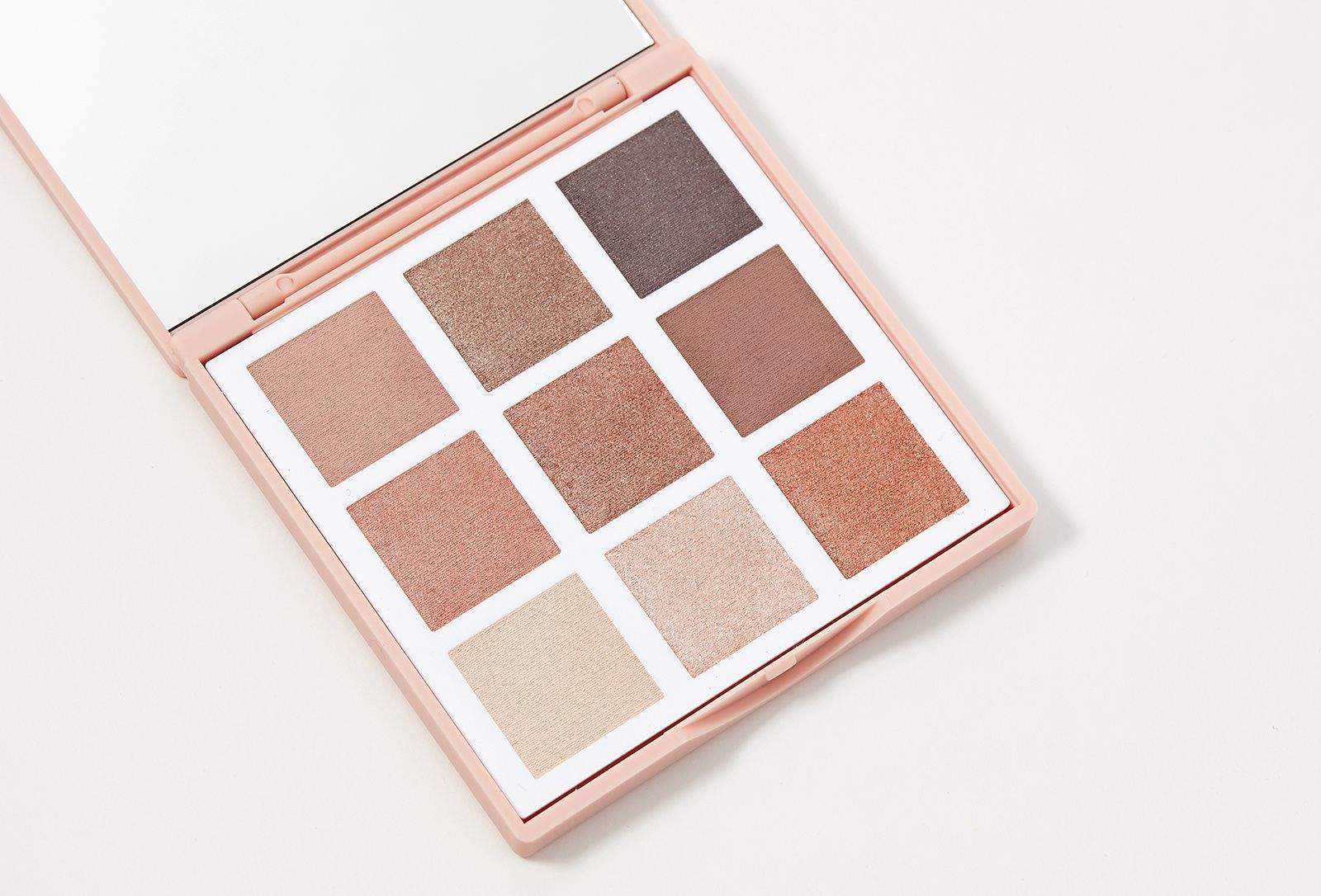 3ina the glowing face Palette