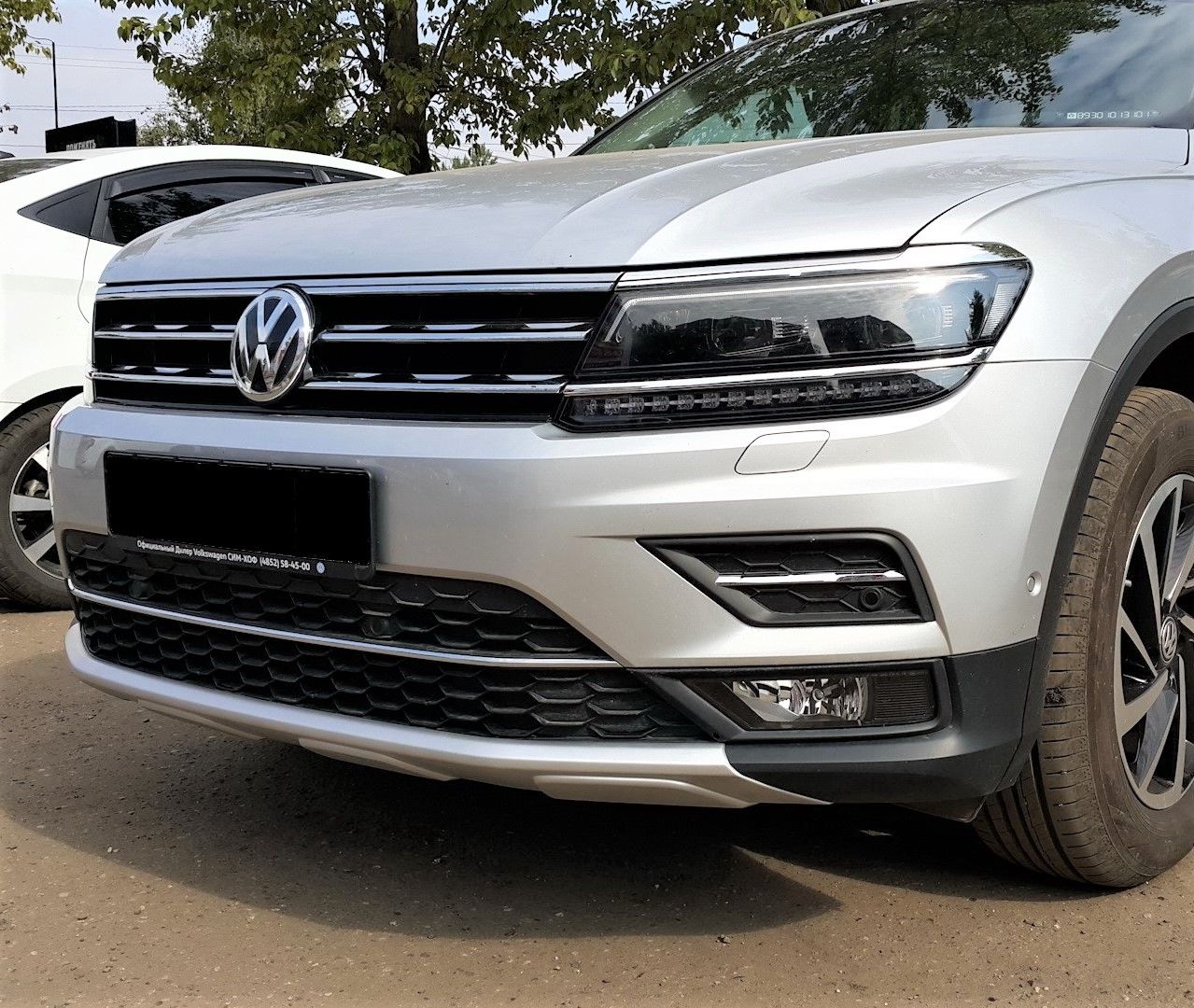 Бампер volkswagen tiguan. Бампер Volkswagen Tiguan 2. Защита переднего бампера Tiguan 2. Бампер Фольксваген Тигуан 2019. Бампер передний Volkswagen Volkswagen Tiguan 2.