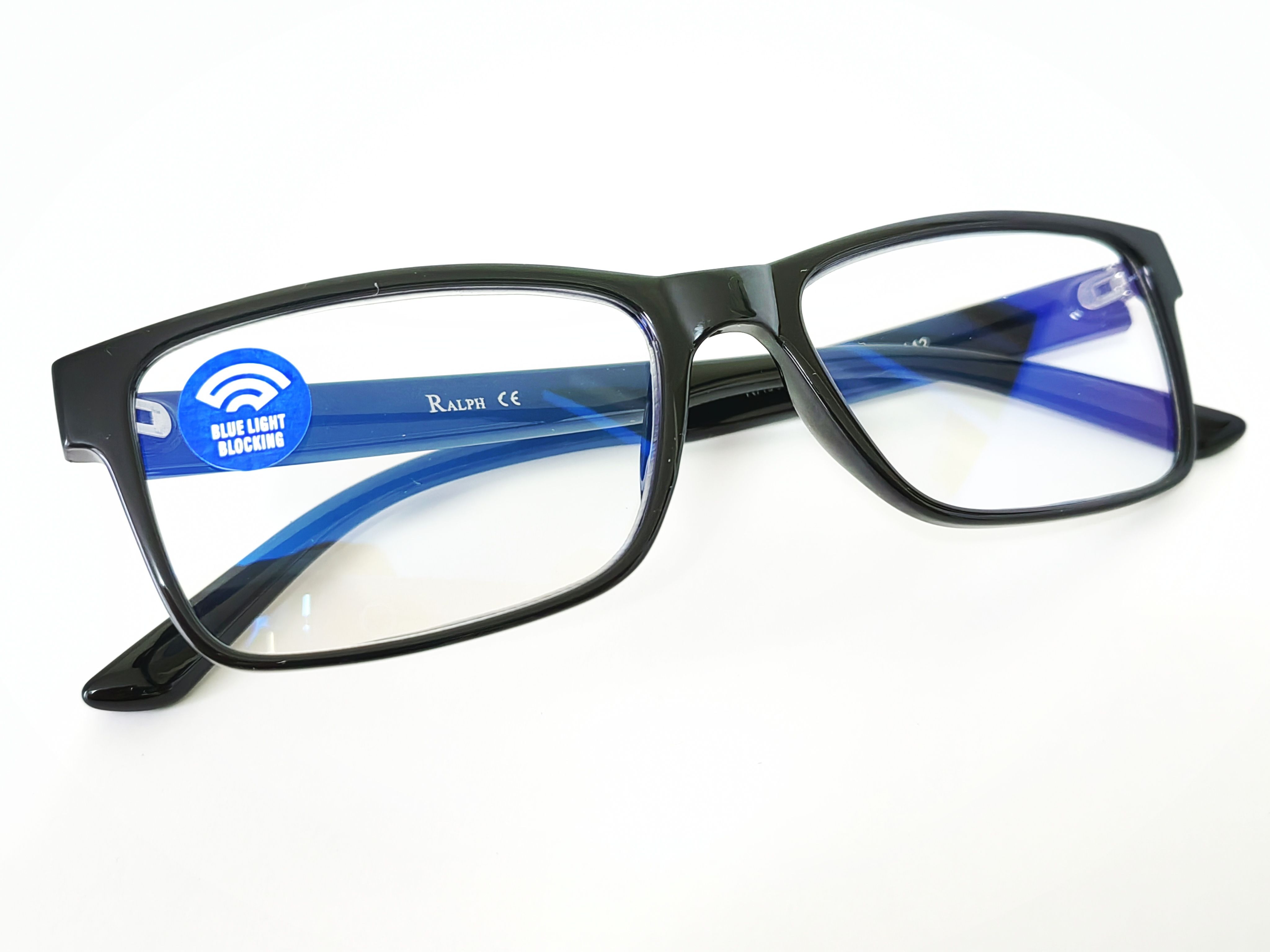 Линзы в голубой упаковке. Линзы для очков блю блокер. Эффект очков blue blocker. Линзы blue blocker. Линзы blue blocker.