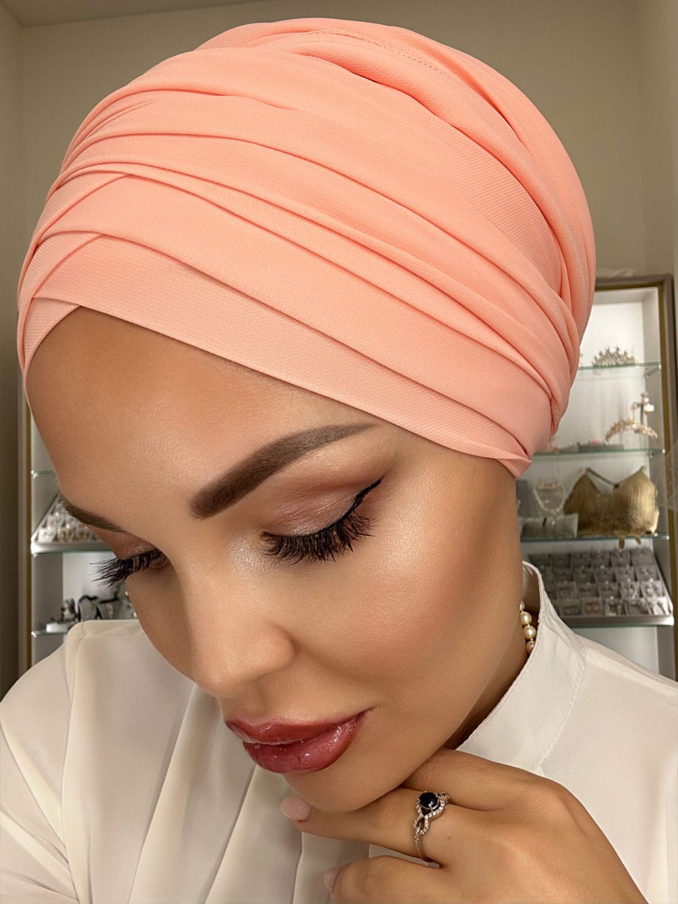 Готовый хиджаб из креп-шифона (Шапочка на завязках) | Instagram