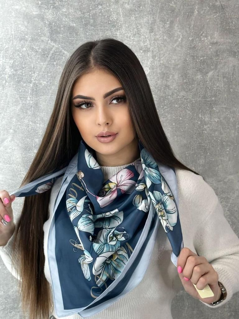 Узбекские платки женские шелковые. Платочек для очков. UVZSHOP платки. Платок и очки.