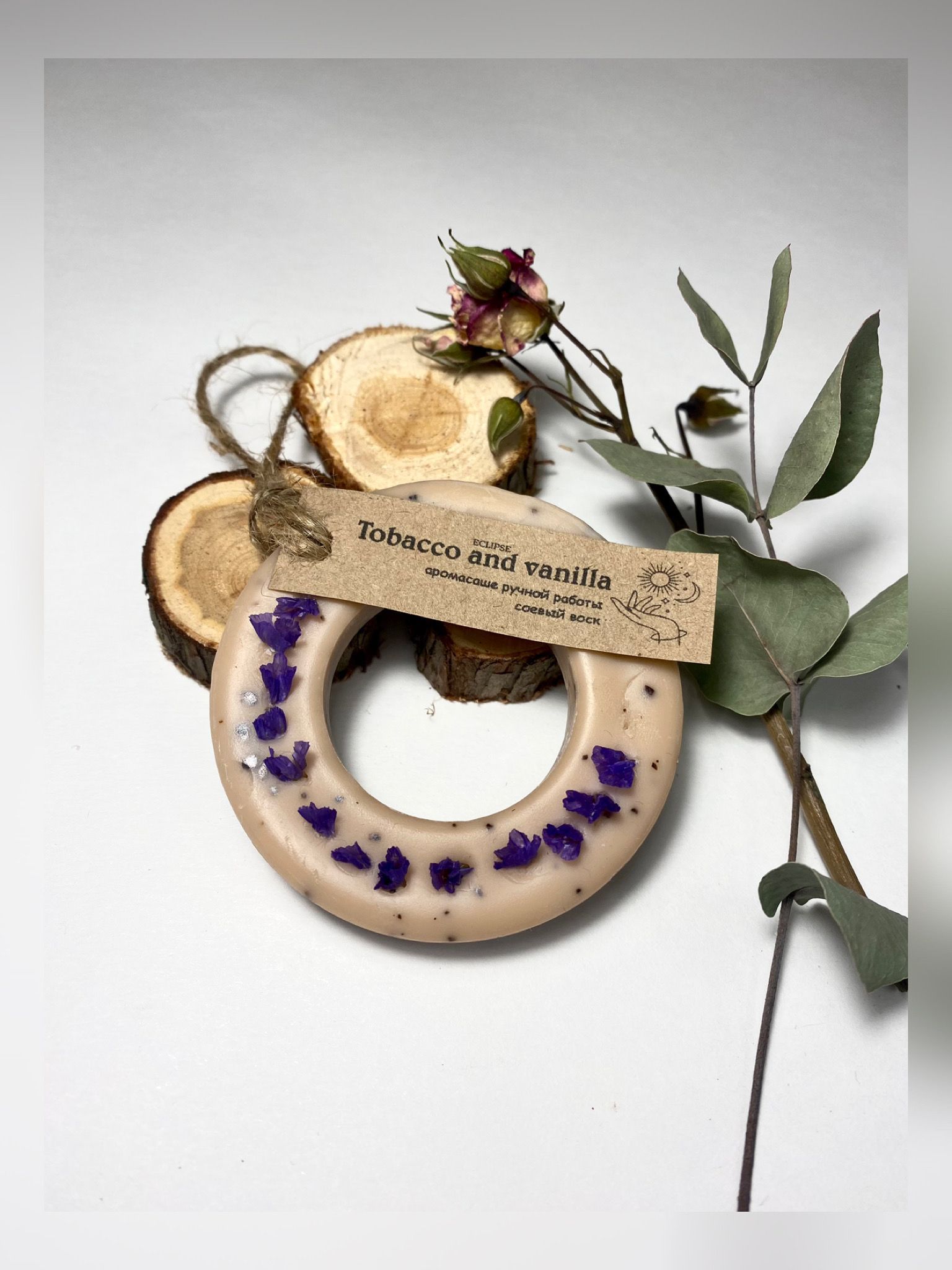 Отливка воском крадника. Воск бюгельный в ортопедической стоматологии. Воски это сложные эфиры высших жирных кислот и. Восковое нет. Воск формула химическая.