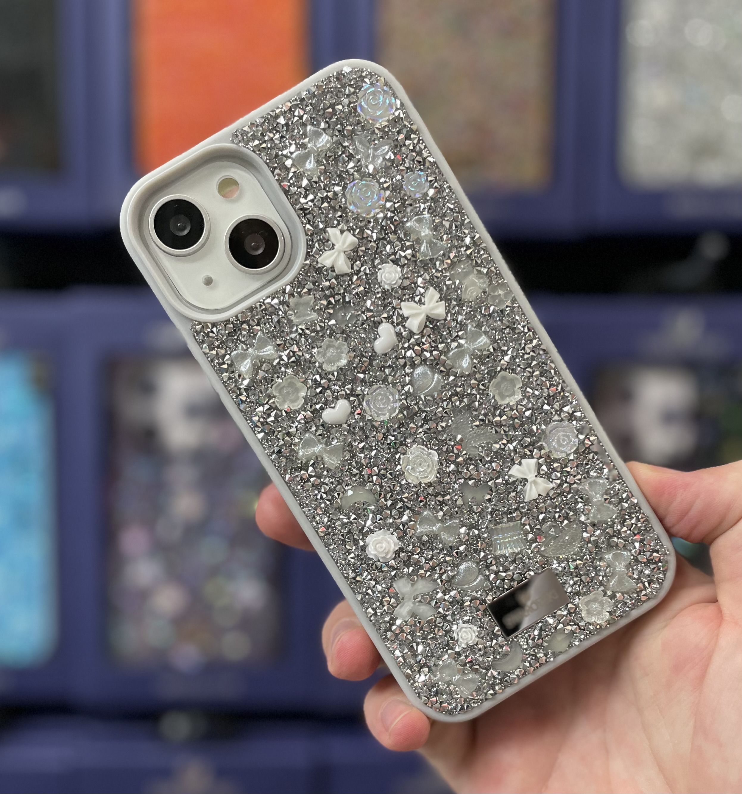 Чехол Swarovski Crystals для iPhone 14 серебро - купить с доставкой по  выгодным ценам в интернет-магазине OZON (1126765032)