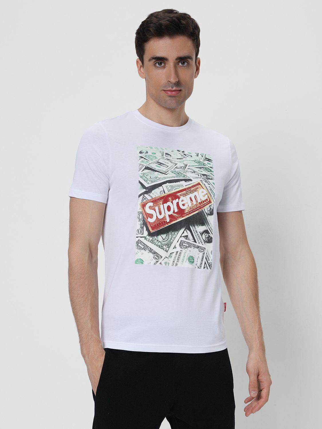 ФутболкаSupreme