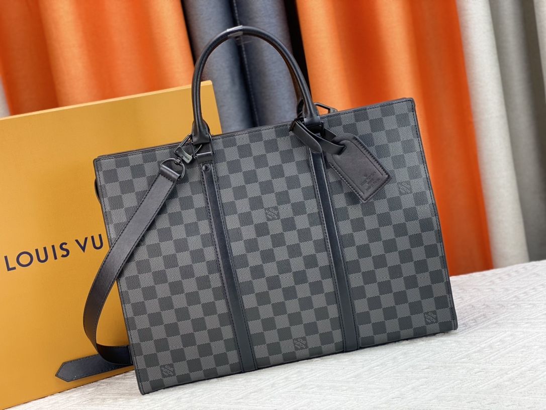 Louis Vuitton Портфель