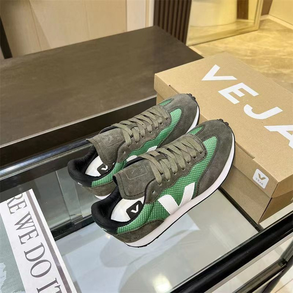 Кроссовки Veja - купить с доставкой по выгодным ценам в интернет ...