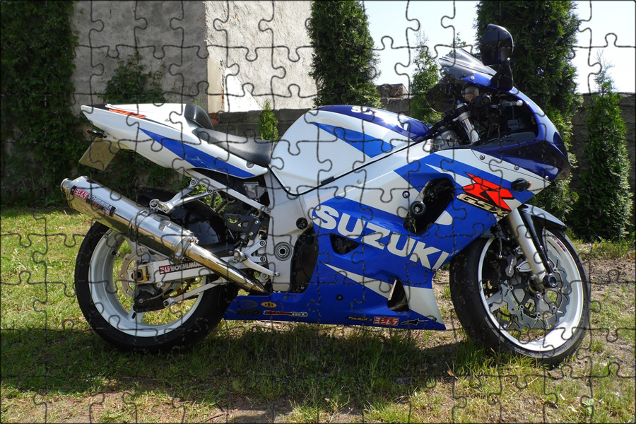 Спортивный мотоцикл suzuki