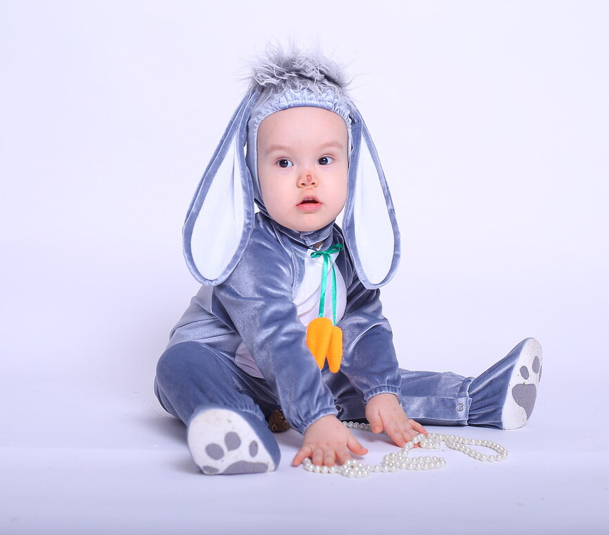Baby suit. Костюм baby-suit. baby-suit зайчик. baby suit костюм зайчика. костюм бэби для новорожденного серые собачки.