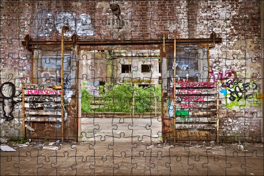 Старая развал. Старые места. Руины развалы. Старая двери завод. Old Street shop in Decay'