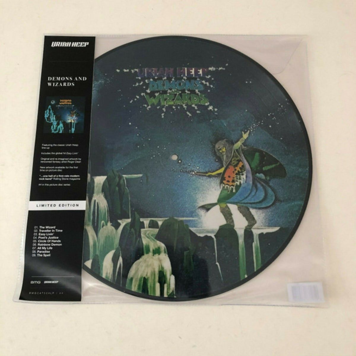 Lp wizard. Demons and Wizards Uriah Heep. Uriah Heep Demons and Wizards 1972. Виниловая пластинка Uriah Heep. The Magicians Birthday. (LP). Uriah Heep Sea of Light.