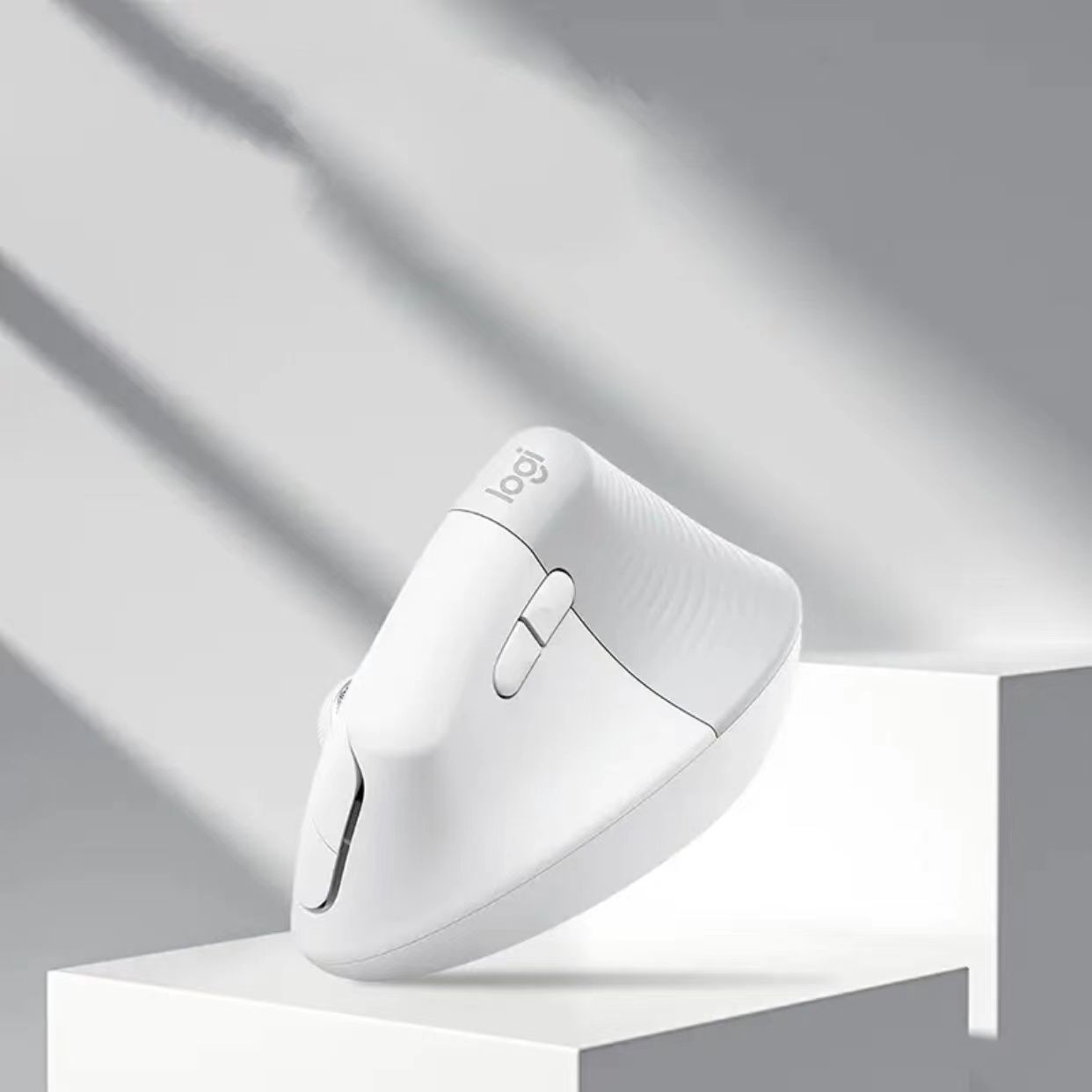 Logitech white