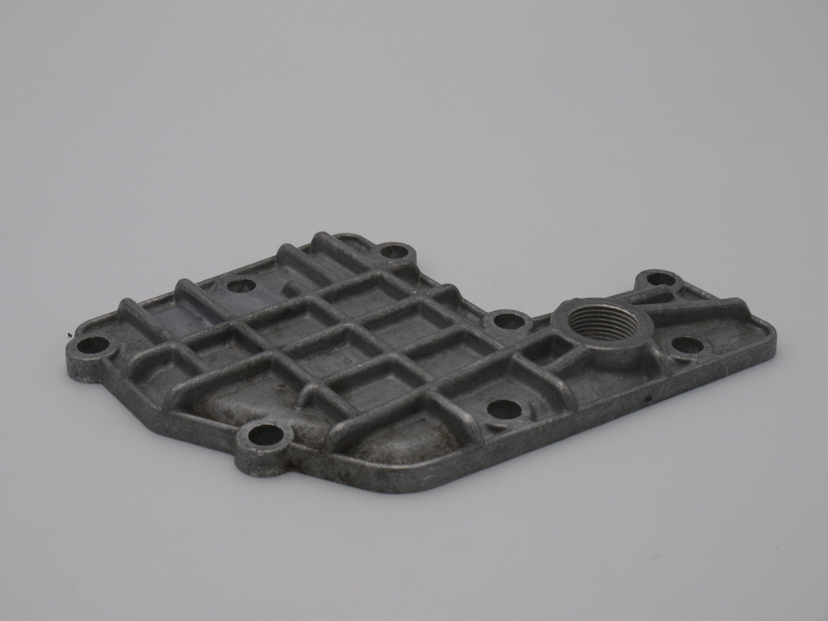 Крышка переднего моста 2121. Крышка переднего моста 2121. Крышка картера переднего моста 2121. Крышка переднего моста 2121. Пробка моста 2121.