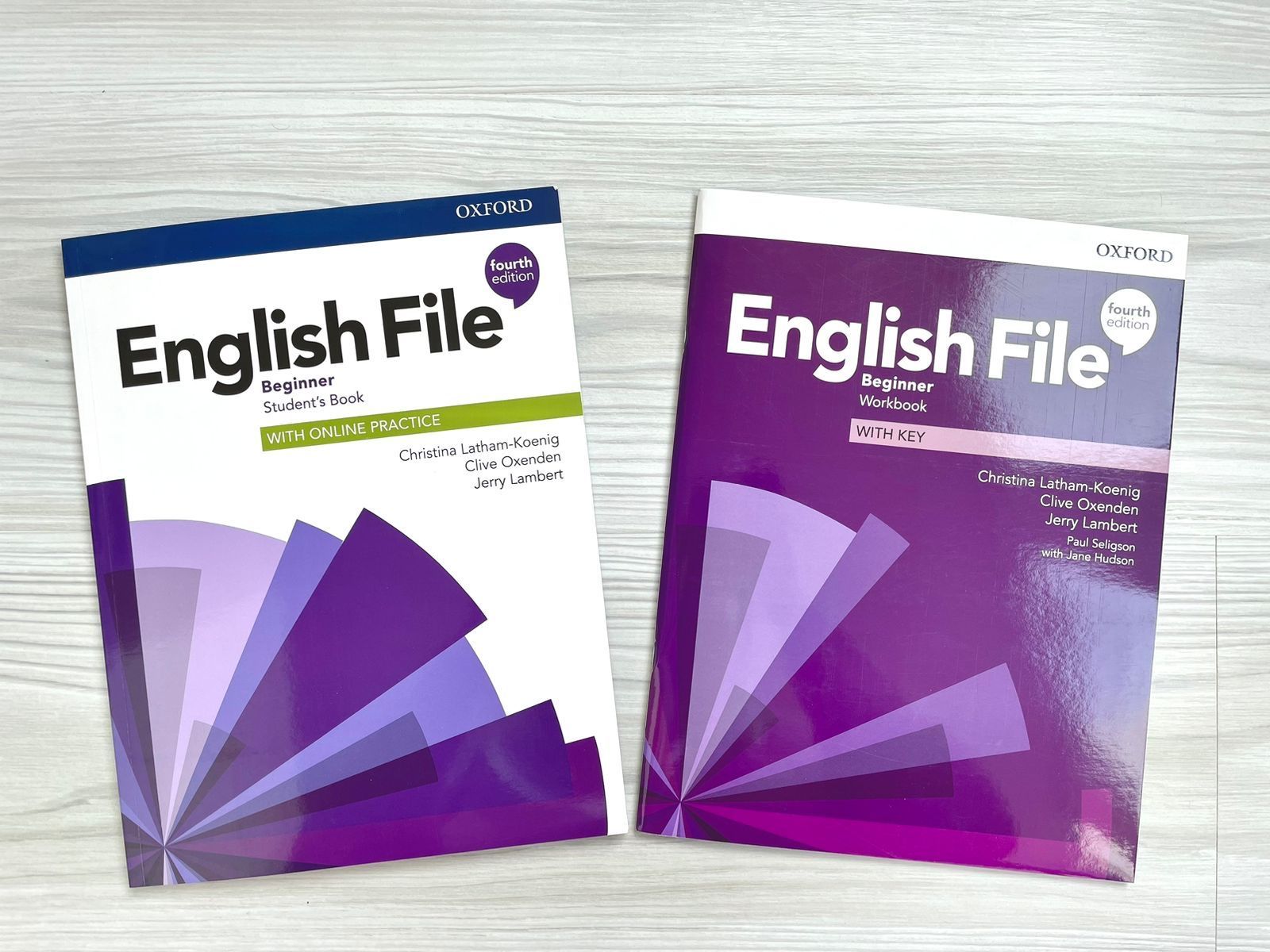 Beginner книга. English file: Beginner. English file Beginner Workbook. English file Beginner student's book.