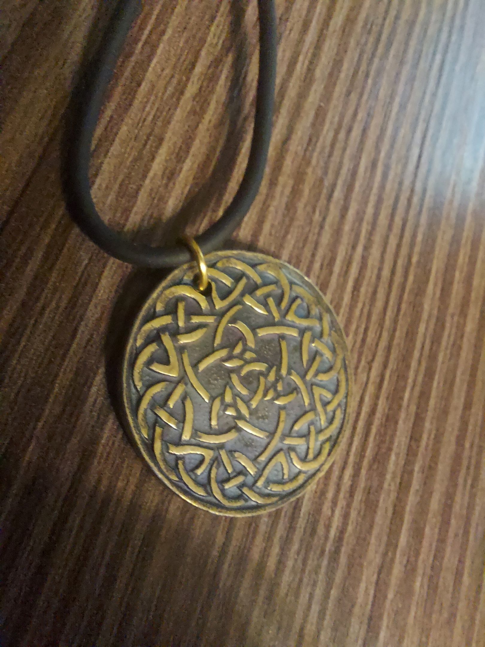 бронзовый амулет