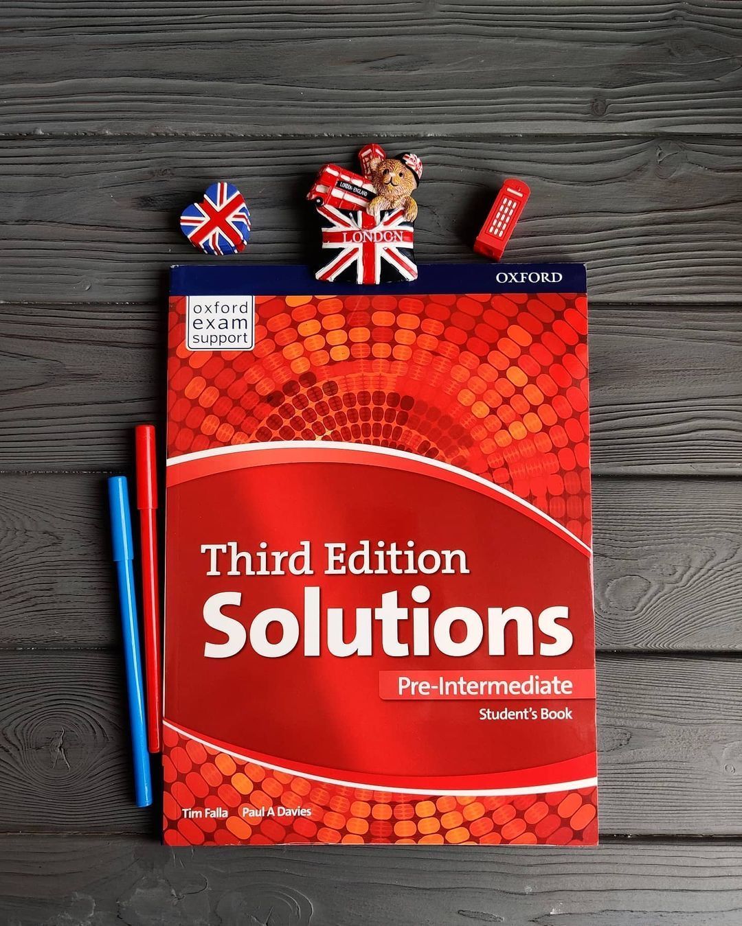 Oxford support. Учебник third Edition solutions. Solutions учебное пособие. Oxford University Press third Edition solution. Учебник солюшен third Edition.