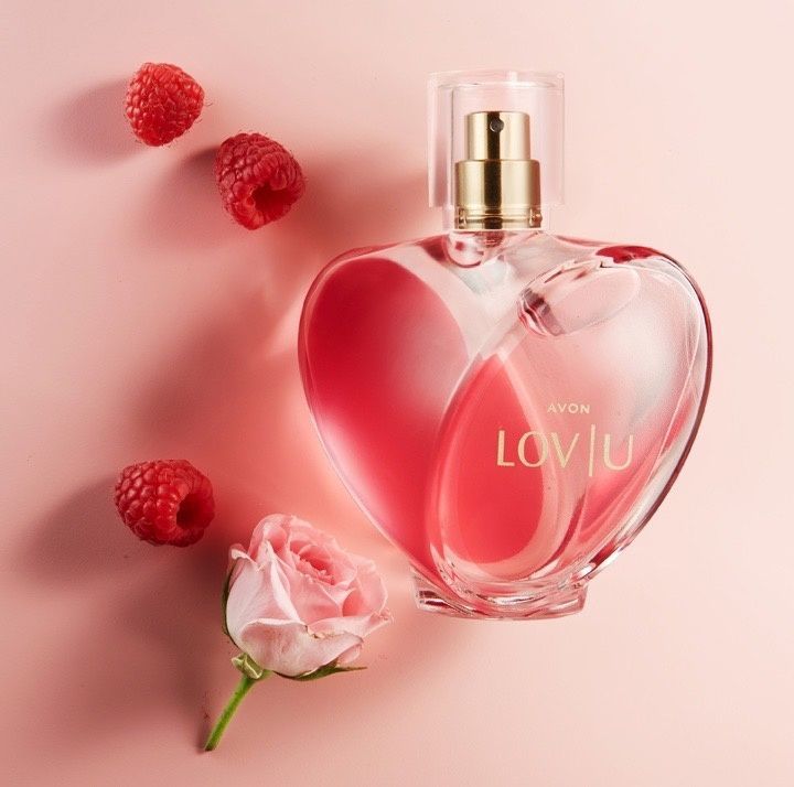 Avon u. Лав ю эйвон. Туалетная вода эйвон 1477433. Love u Avon аромат. Lov u парфюма Ноты эйвон.