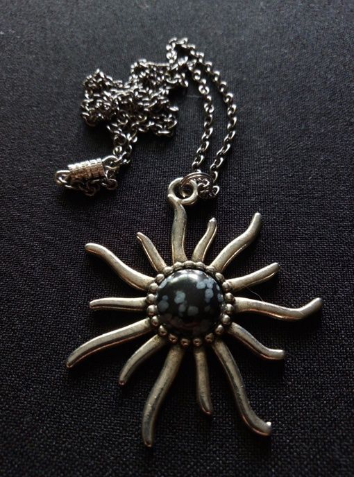 Камень полудрагоценный