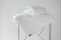 Одеяло FLAUM HOME 1,5 спальный 155x215 см, Летнее, с наполнителем Бамбуковое волокно. Спонсорские товары