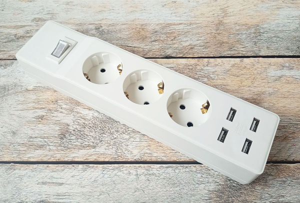Колодка электрическая на 3 гнезда с выключателем и USB - купить по ...